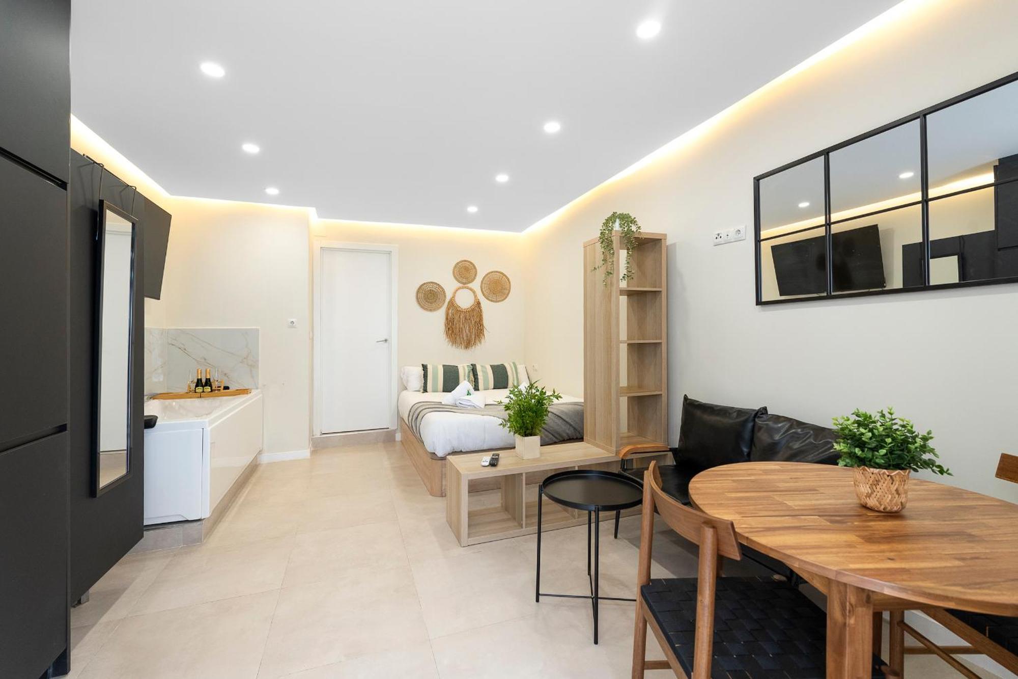 Exclusive Apartment Jacuzzi มาลากา ภายนอก รูปภาพ